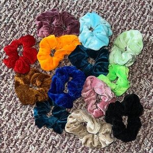 Velvet Scrunchies Set - Multicolor